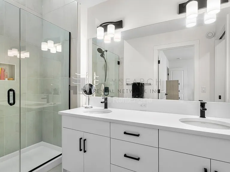 244 Sovereign Cres SW #1 — Photo 26
