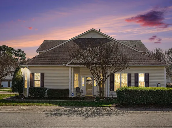 4655 Pooh Corner Dr, Raleigh, NC 27616