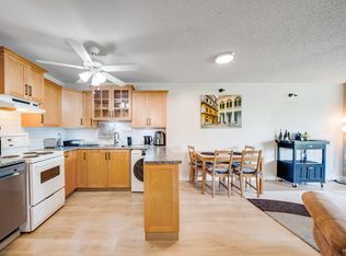 1122 King Albert Ave #307, Coquitlam, BC V3J 1X7