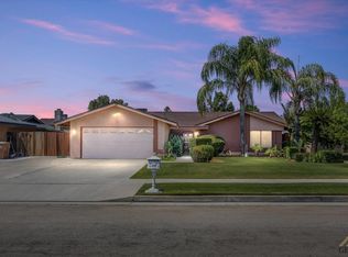 9012 Butternut Ave, Bakersfield, CA