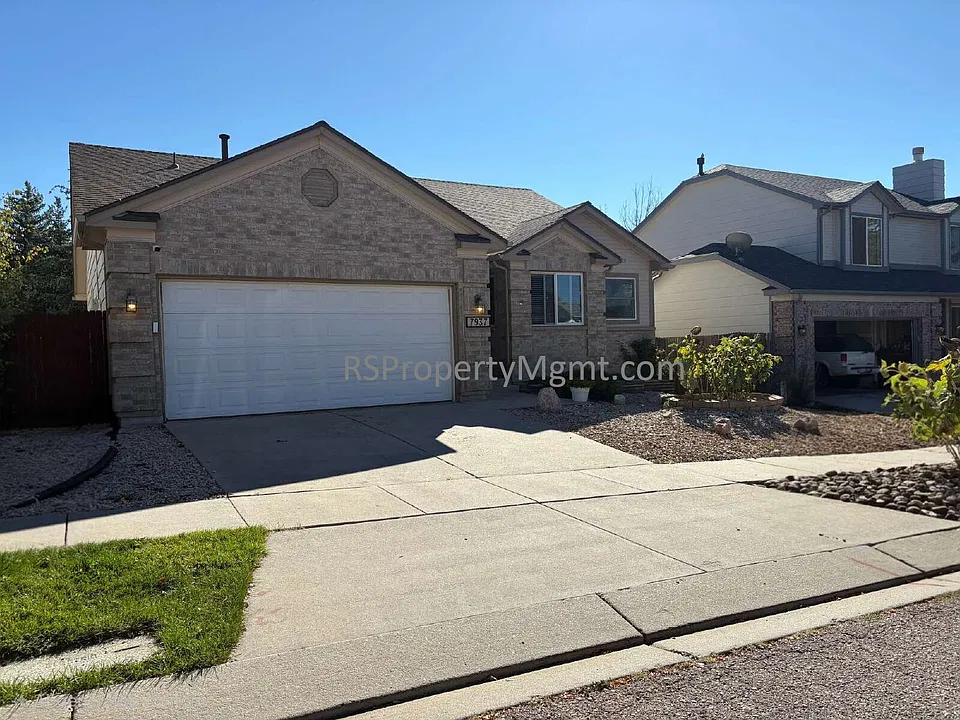 7937 Ferncliff Dr