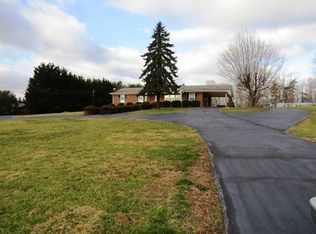 6833 Oak Level Rd, Bassett, VA 24055