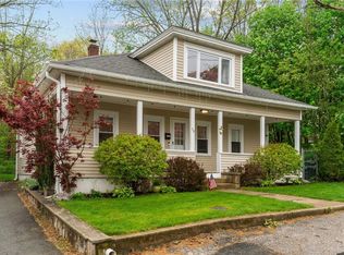 30 Hebert St, Coventry, RI 02816