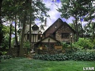 1219 Warwick Pl, Allentown, PA 18104