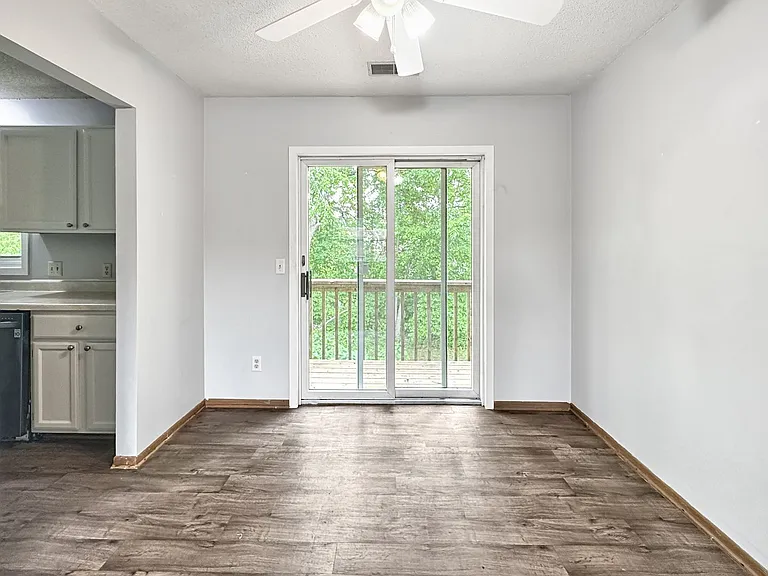 3344 Berwood Ct W — Photo 5
