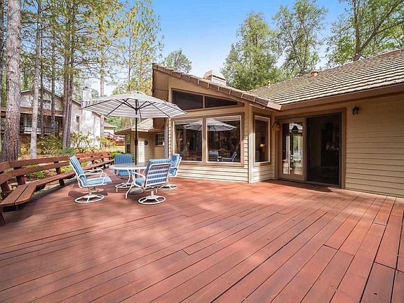 4th image of 21262 Apple Valley Dr