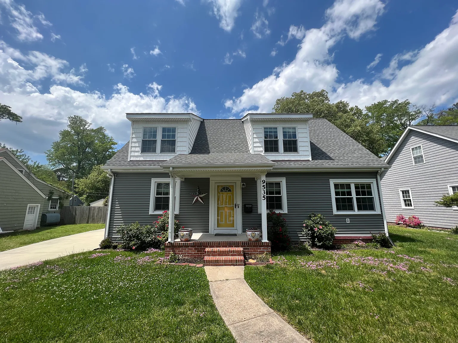3 bed, 1929 sqft, $2,795 — Photo 2