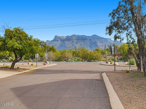 3rd image of 2934 W Laquila Aerie