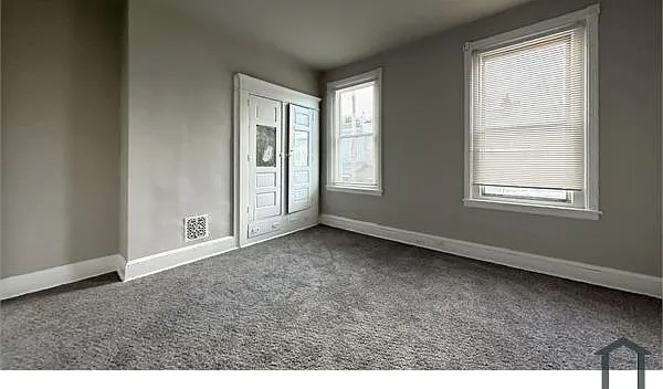 2 bed, 1000 sqft, $1,295 — Photo 4