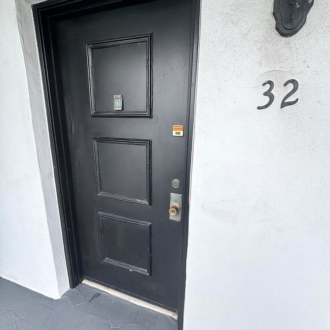 2 bed, 2.0 bath, 907 sqft, $2,300 — Photo 3