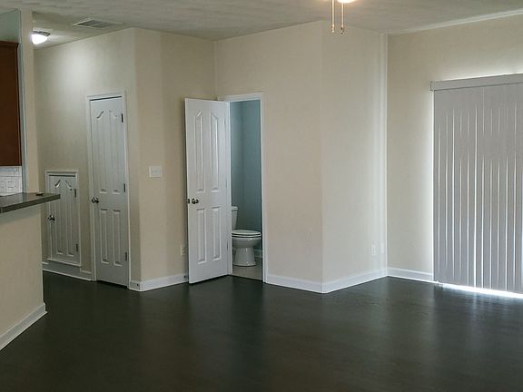 5th image of 2561 Golden Maple Dr