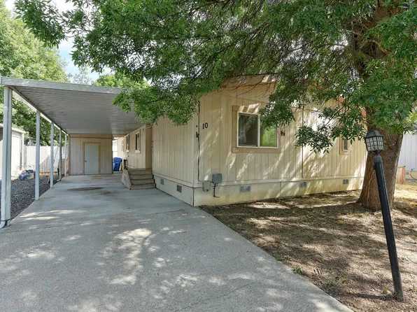 633 E Archwood Dr Unit 10, Eagle Point, OR 97524