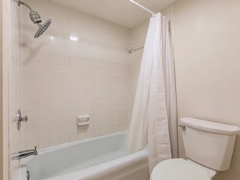 6102 Whiskey Creek Dr #303 — Photo 21