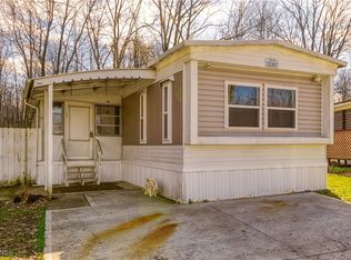 12307 Honeylocust Ln, Garrettsville, OH 44231