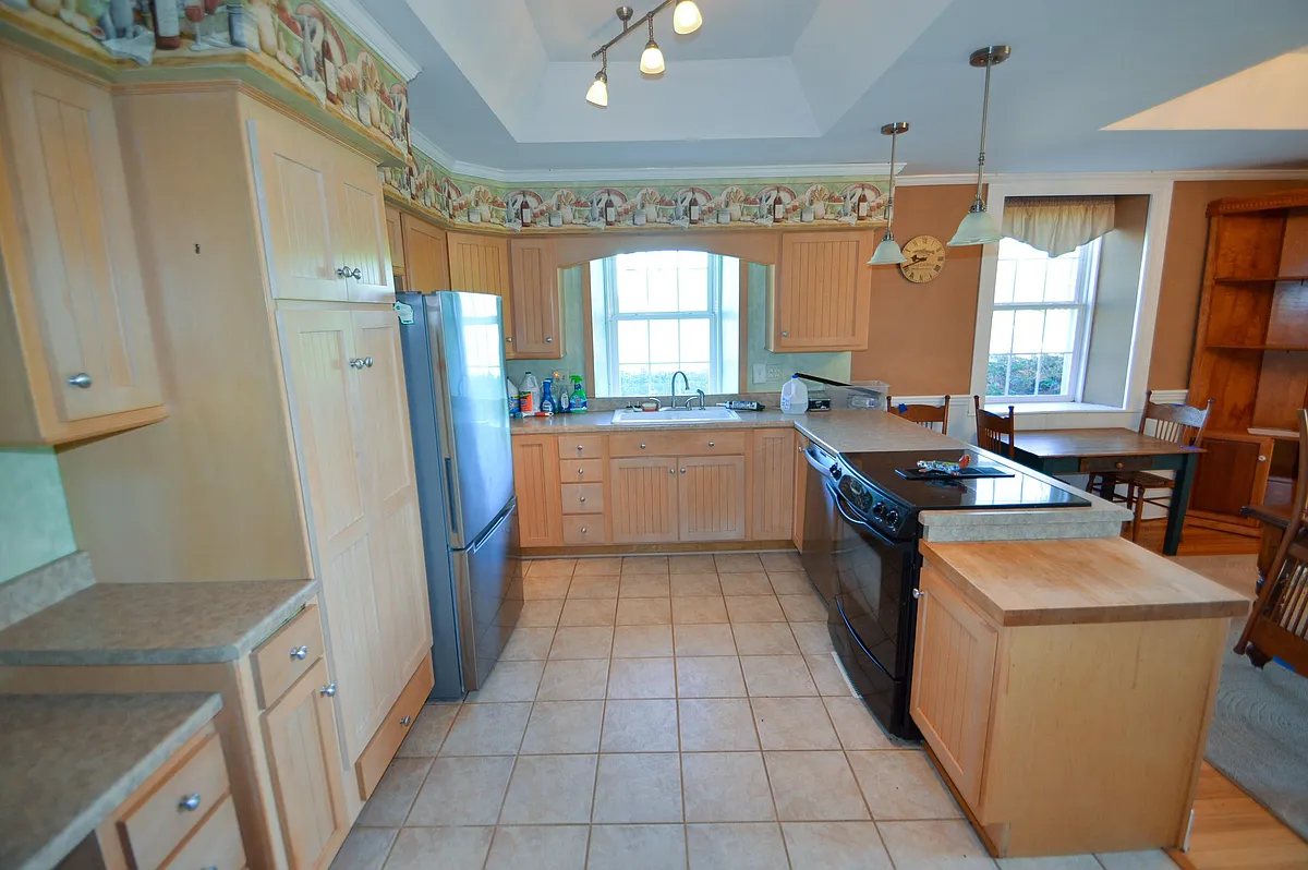 Building Photo - 3884 Breezy Hill Rd