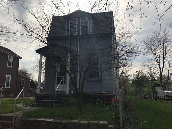5th image of 323 Arlington Ave