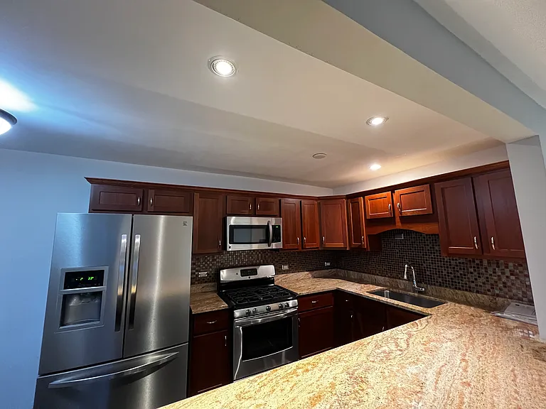 2405 W Balmoral Ave #3E — Photo 2