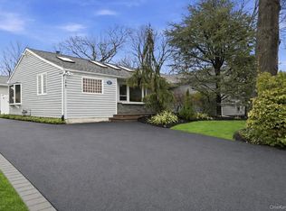 1261 Meadowbrook Road, Merrick, NY 11566