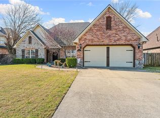 545 Gascony Ave, Springdale, AR 72764
