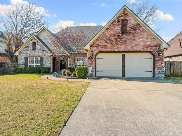 545 Gascony Ave, Springdale, AR 72764