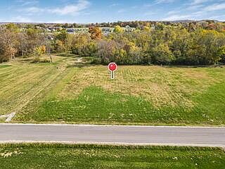 1st image of 290 Jonathan Trl