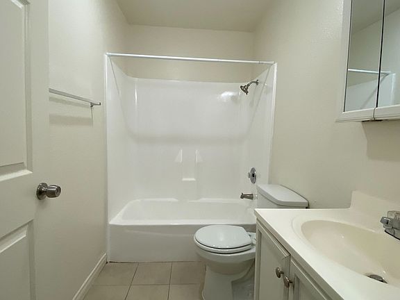 3rd image of 4058 51st St #17