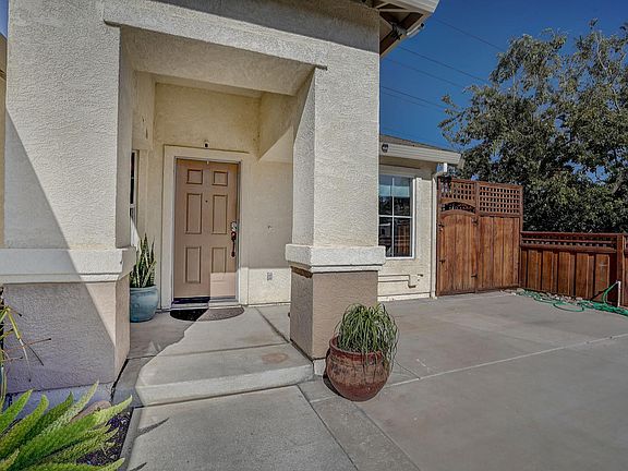 4th image of 2651 Jaguar Way