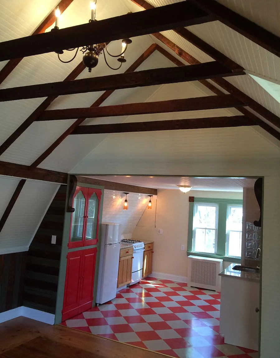 Studio, 700 sqft, $1,795 — Photo 3
