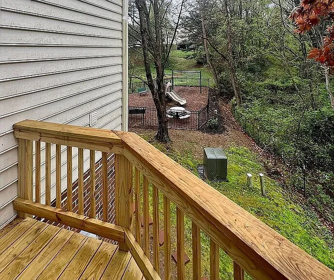 1000 Huntwood Ln — Photo 8
