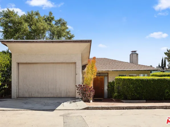 2246 N Ronda Vista Dr, Los Angeles, CA 90027