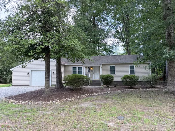 205 Wharf Row, Yorktown, VA 23692
