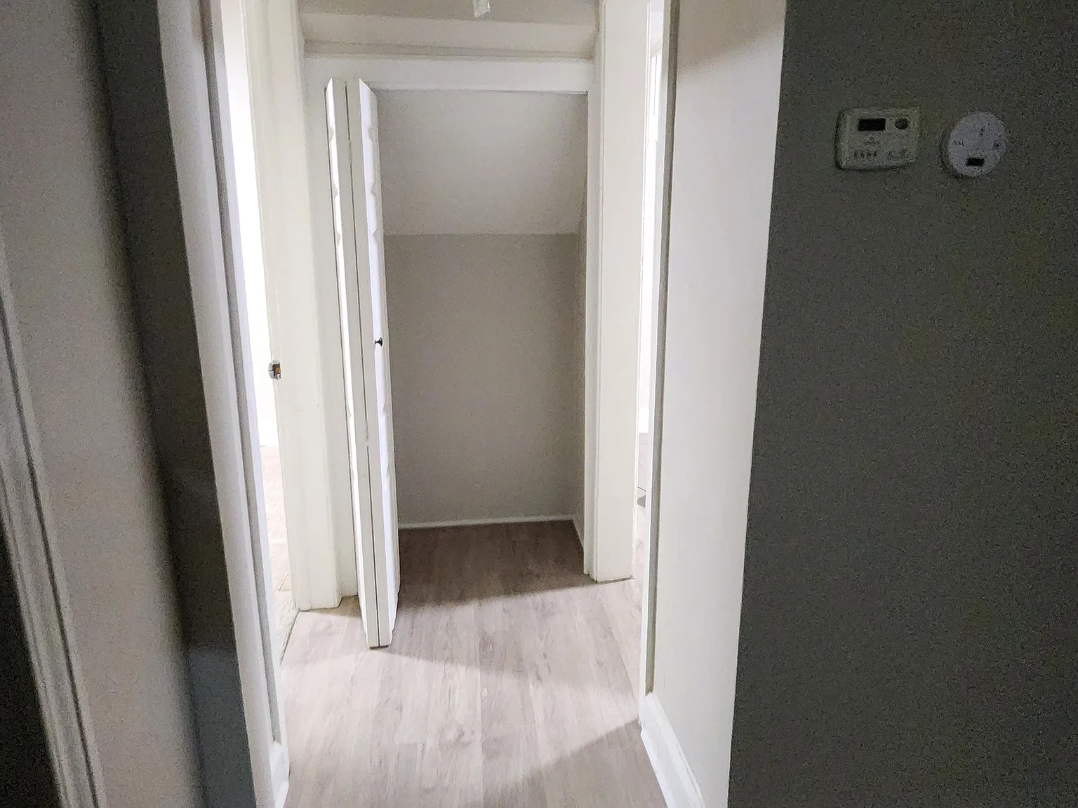 4 bed, 1002 sqft, $1,400 — Photo 4