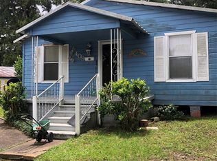 409 7th St, Huntsville, TX 77320