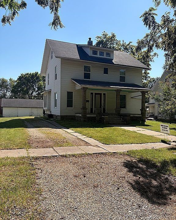1st image of 1215 Virginia St