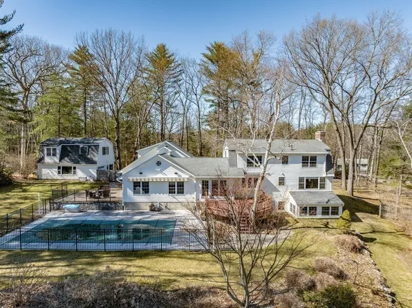 66 Whittier St, Northampton, MA 01062