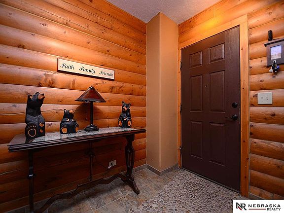 3rd image of 14869 Ferry Glen Dr