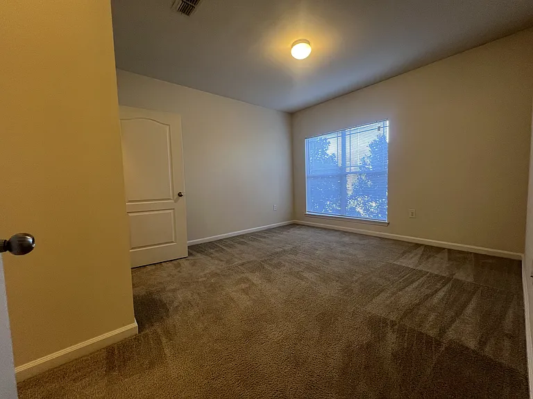 Wesley Kensington Apartments at Stonecrest — Photo 211