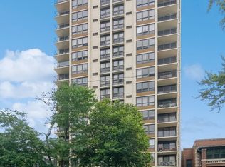 5471 S Hyde Park Blvd APT 5A, Chicago, IL 60615