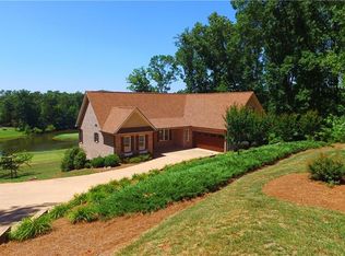 363 Club View Dr, Asheboro, NC 27205