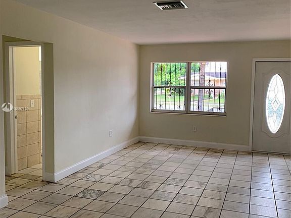 4th image of 20005 NW 12th Pl