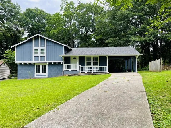 9006 Gatewood Dr, Jonesboro, GA 30238