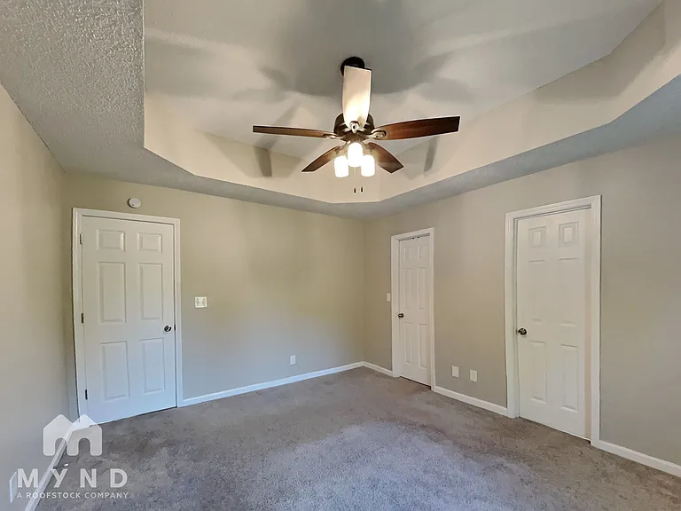 215 Shamrock Way — Photo 13