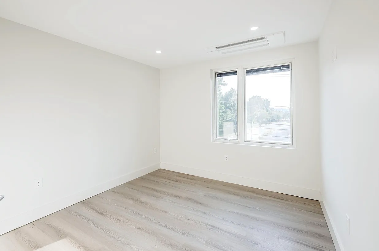 2 bed, 776 sqft, $2,100 — Photo 4