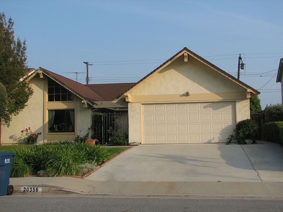 Beautiful home in a quiet neighborhood. Many upgrades