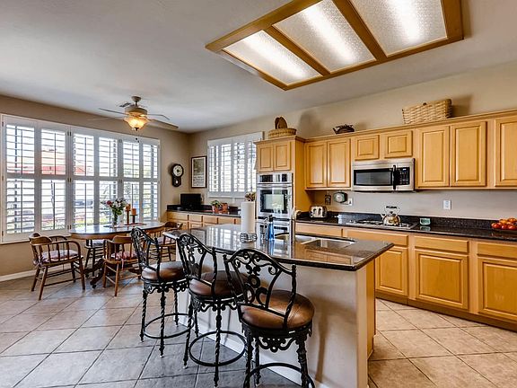 16805 n northampton rd-print-009-2-Kitch