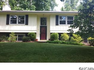 1 Forest Ridge Dr, Arden, NC 28704