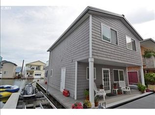 17809 NE Marine Dr SLIP B6, Portland, OR