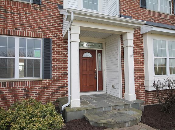 2nd image of 2316 Serenity Ln