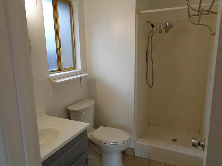 244 W Alexander Ave — Photo 17