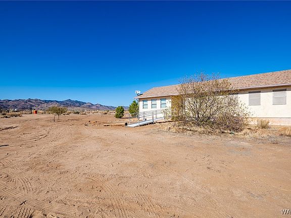 4th image of 7576 N Roby Drive